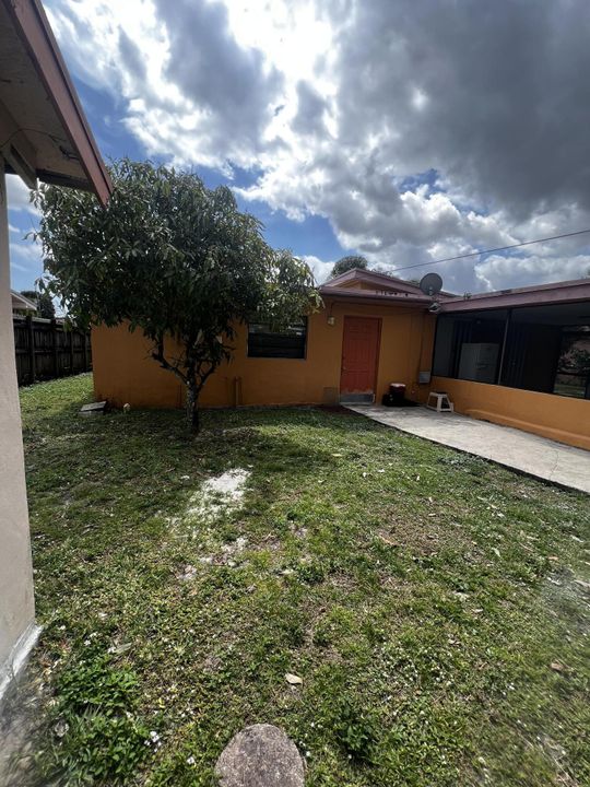 En Venta: $509,000 (4 camas, 3 baños, 1965 Pies cuadrados)