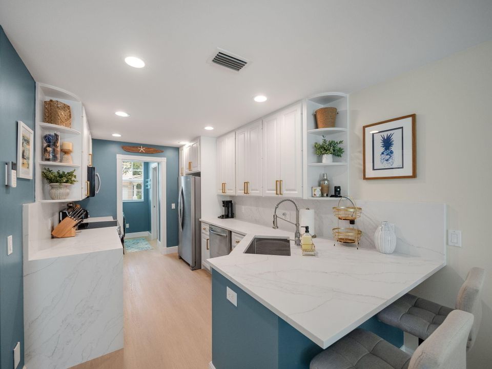 Active With Contract: $569,900 (3 beds, 2 baths, 1570 Square Feet)