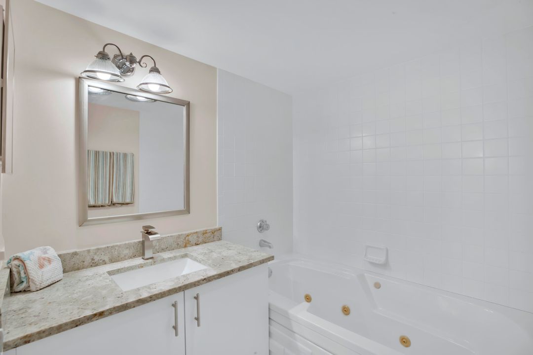 For Sale: $469,000 (2 beds, 2 baths, 1310 Square Feet)