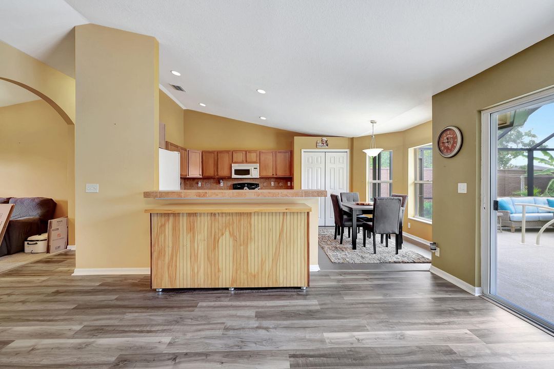 For Sale: $499,900 (3 beds, 2 baths, 1780 Square Feet)