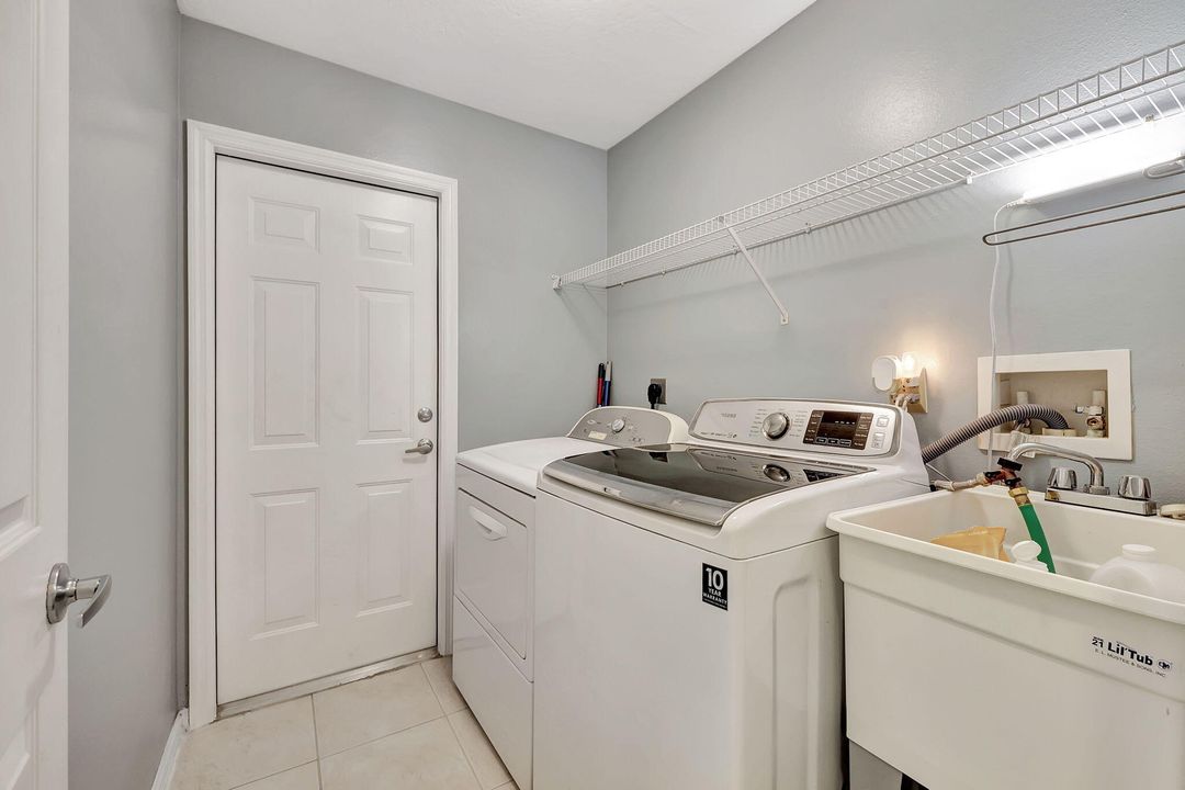 For Sale: $499,900 (3 beds, 2 baths, 1780 Square Feet)