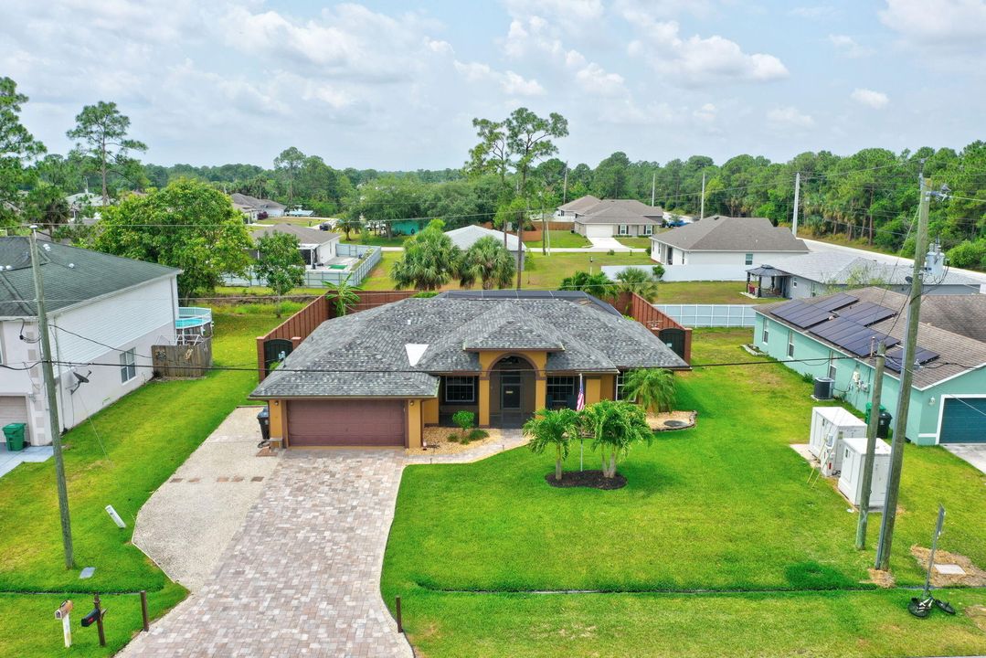 For Sale: $499,900 (3 beds, 2 baths, 1780 Square Feet)