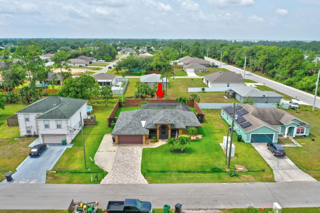 For Sale: $499,900 (3 beds, 2 baths, 1780 Square Feet)