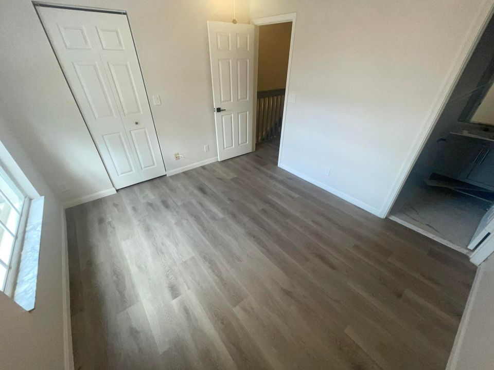 For Rent: $2,200 (2 beds, 2 baths, 1104 Square Feet)