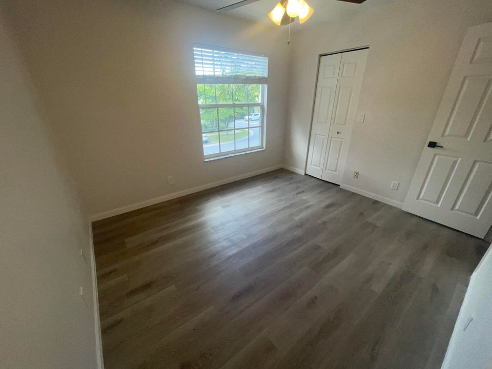 For Rent: $2,200 (2 beds, 2 baths, 1104 Square Feet)