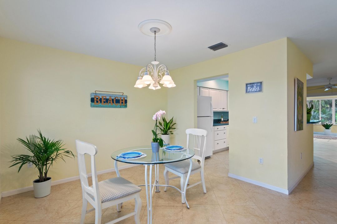 For Sale: $349,900 (2 beds, 2 baths, 1665 Square Feet)