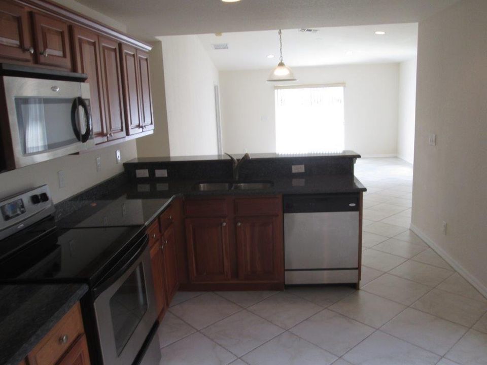 For Rent: $2,520 (2 beds, 2 baths, 1344 Square Feet)