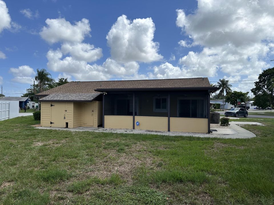 For Sale: $460,000 (3 beds, 2 baths, 1265 Square Feet)