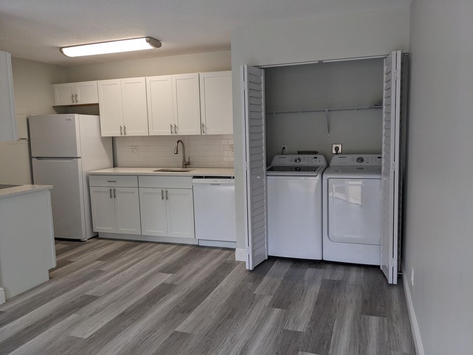 For Rent: $1,750 (1 beds, 1 baths, 627 Square Feet)