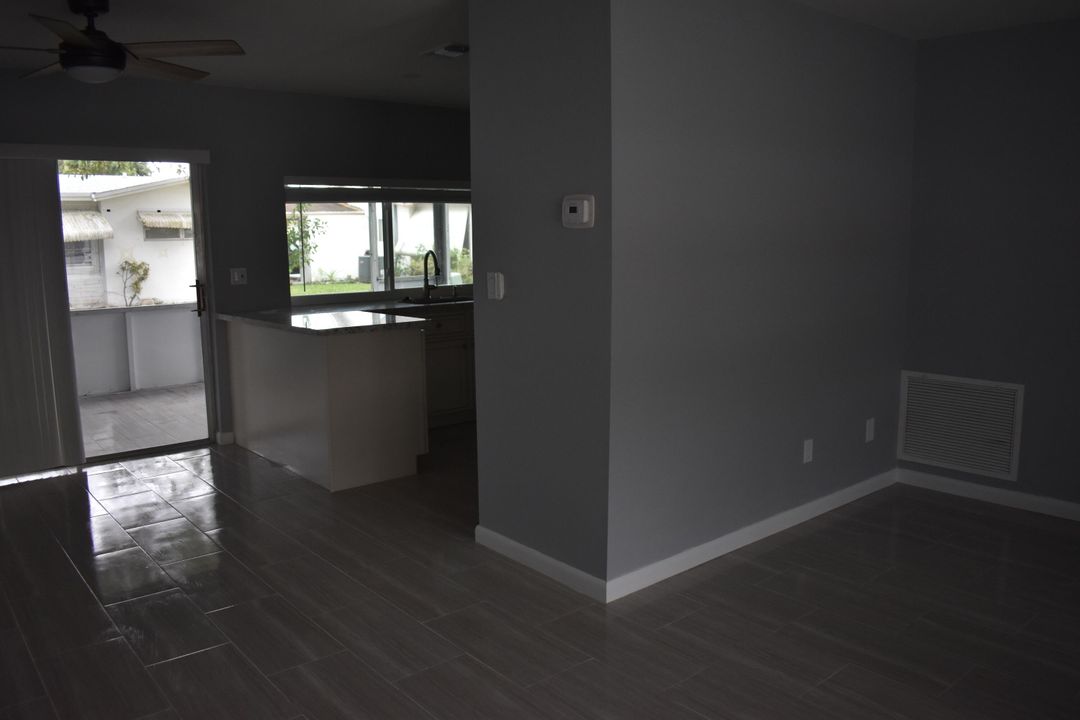 For Rent: $3,000 (2 beds, 1 baths, 861 Square Feet)