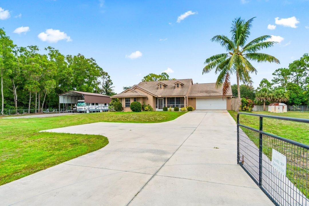 Active With Contract: $645,000 (3 beds, 2 baths, 1460 Square Feet)