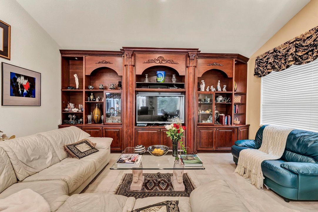 For Sale: $3,200,000 (5 beds, 2 baths, 4151 Square Feet)