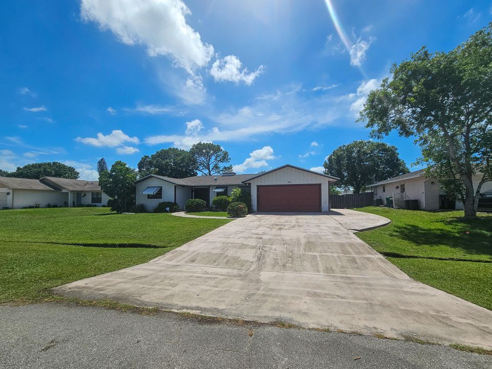 Active With Contract: $299,000 (3 beds, 2 baths, 1856 Square Feet)