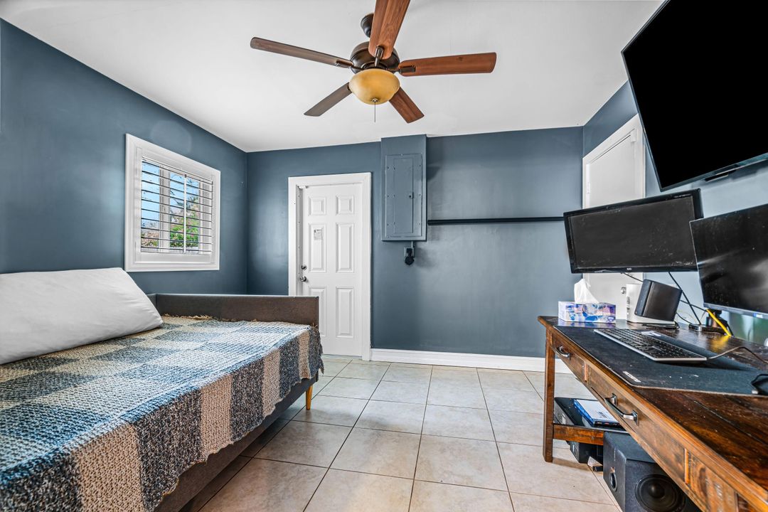 Active With Contract: $649,900 (2 beds, 2 baths, 1585 Square Feet)