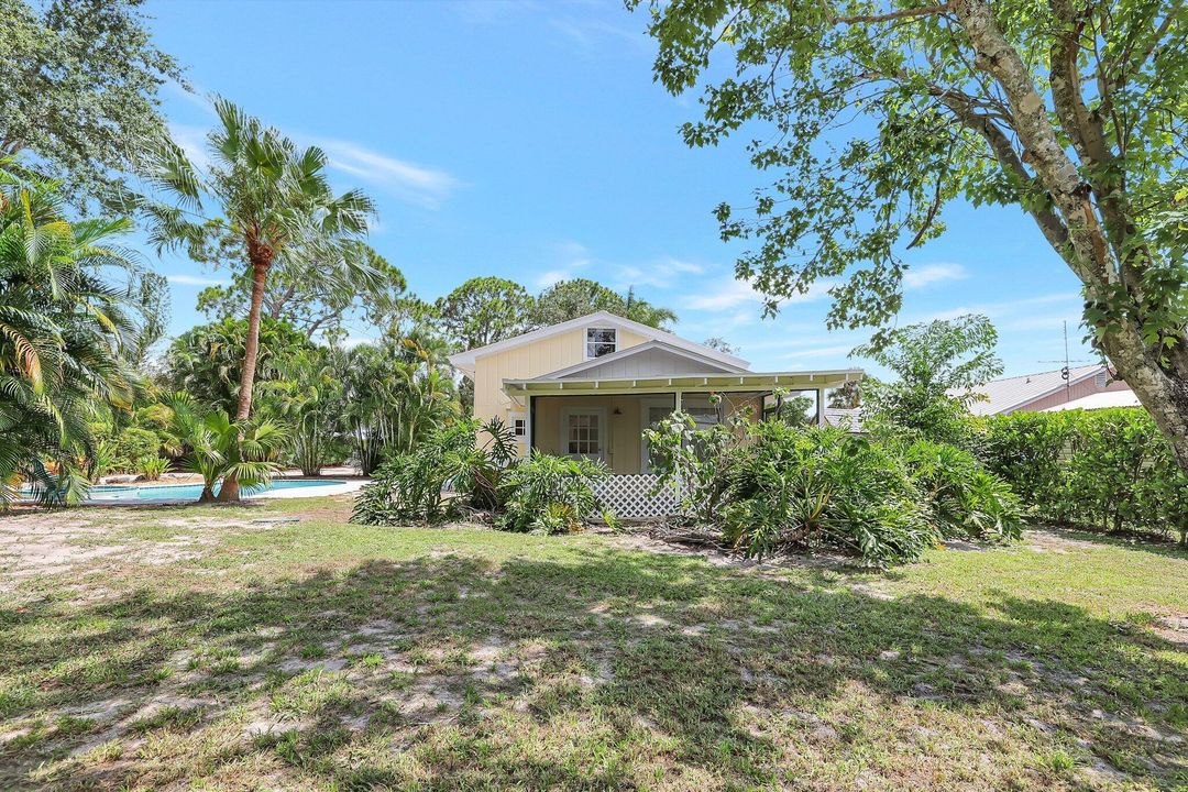 Active With Contract: $450,000 (3 beds, 1 baths, 1332 Square Feet)