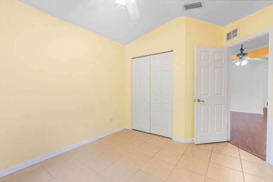 For Sale: $289,900 (3 beds, 2 baths, 1364 Square Feet)