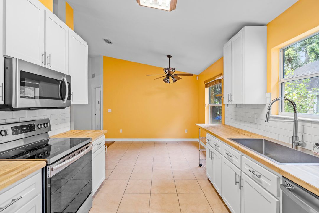 For Sale: $289,900 (3 beds, 2 baths, 1364 Square Feet)