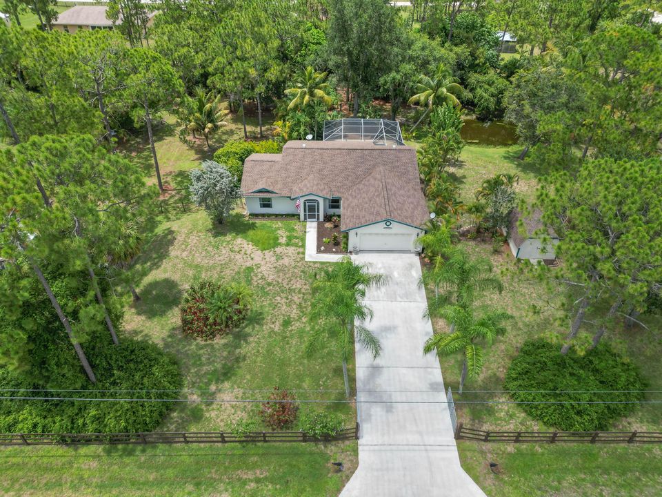 For Sale: $654,900 (3 beds, 2 baths, 1600 Square Feet)