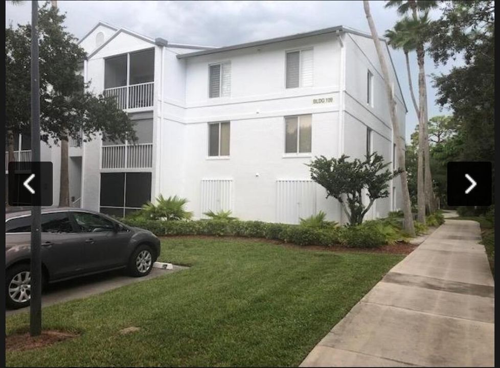 For Sale: $269,900 (2 beds, 2 baths, 1018 Square Feet)