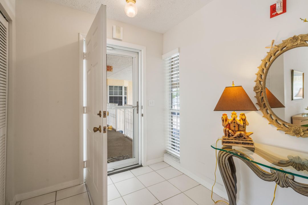 For Sale: $219,000 (2 beds, 2 baths, 1414 Square Feet)
