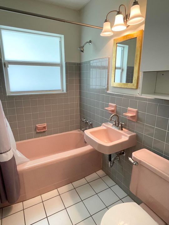 For Rent: $2,950 (2 beds, 2 baths, 1342 Square Feet)