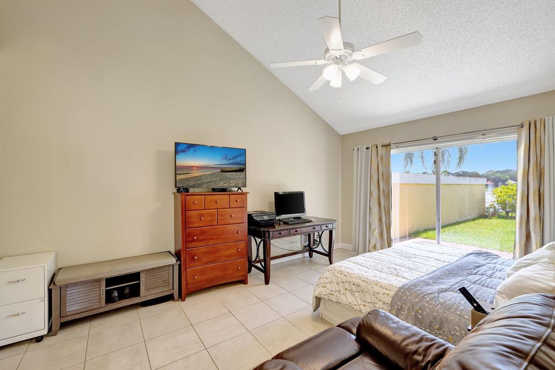 For Sale: $415,000 (3 beds, 2 baths, 1681 Square Feet)