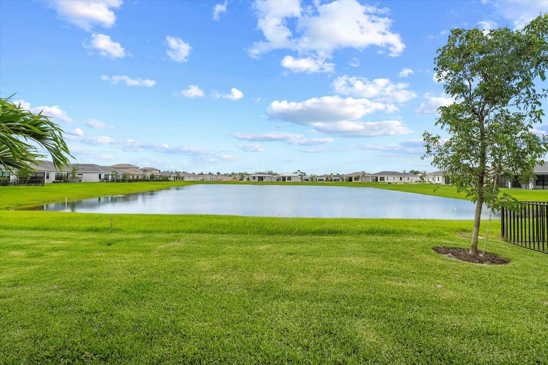 For Sale: $625,000 (2 beds, 2 baths, 1678 Square Feet)