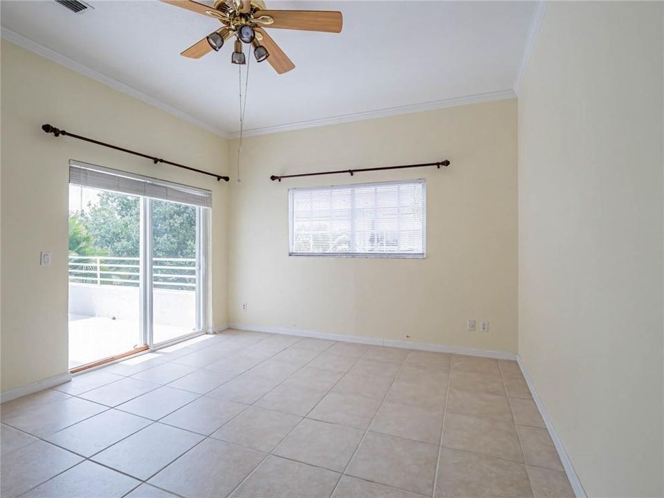 For Sale: $229,900 (2 beds, 2 baths, 1230 Square Feet)