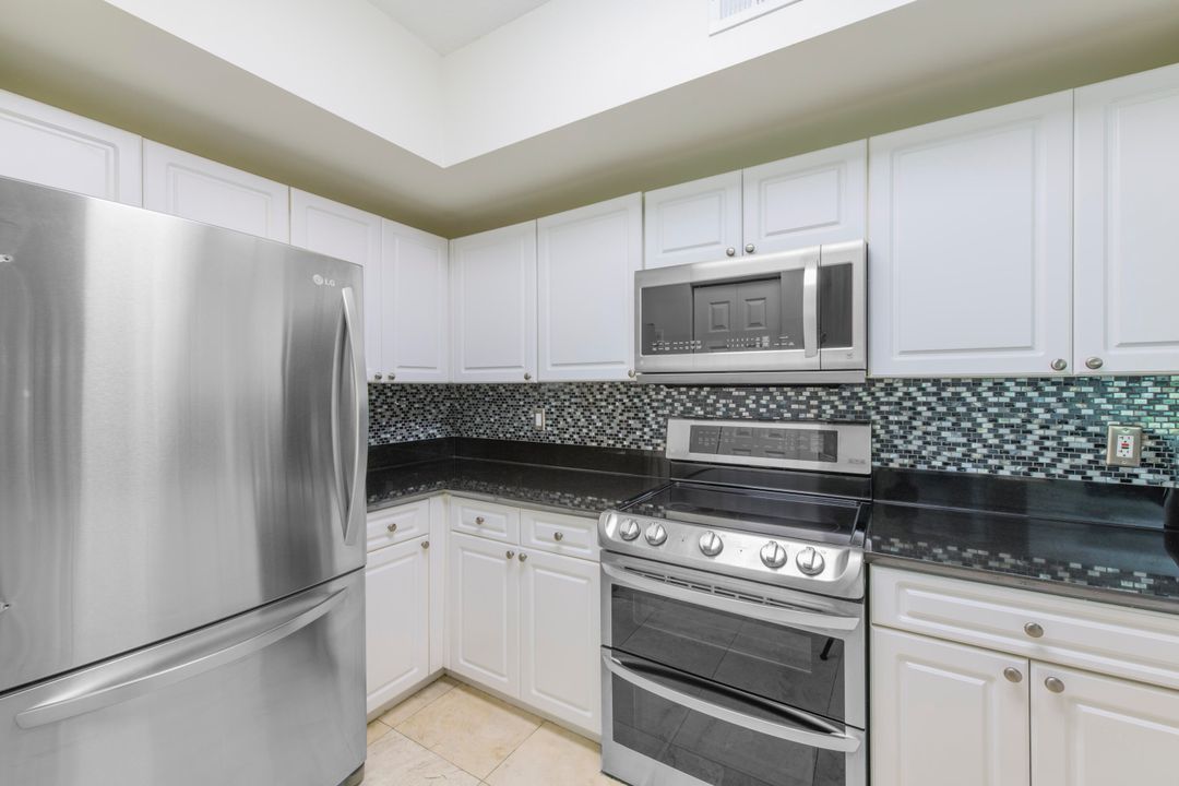 For Sale: $689,900 (3 beds, 2 baths, 1479 Square Feet)