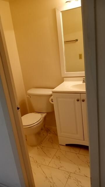 For Rent: $1,500 (1 beds, 1 baths, 720 Square Feet)