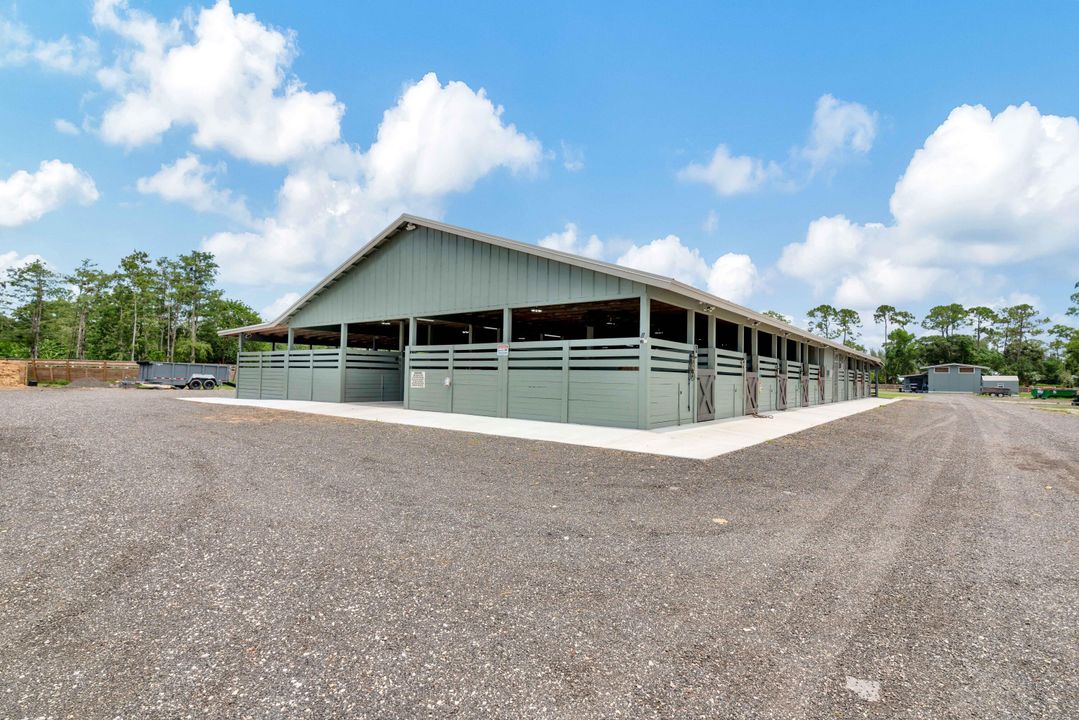 For Sale: $2,499,000 (3 beds, 2 baths, 1783 Square Feet)