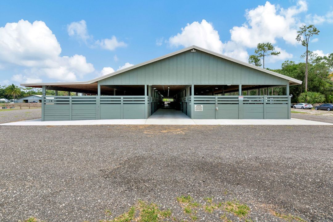 For Sale: $2,499,000 (3 beds, 2 baths, 1783 Square Feet)