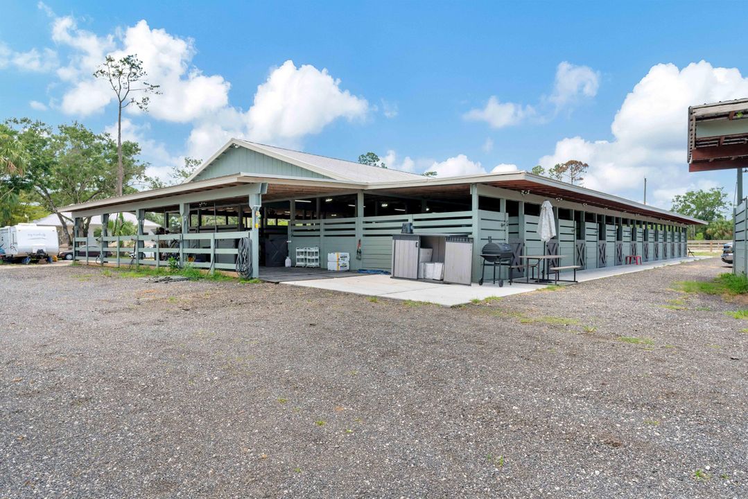 For Sale: $2,499,000 (3 beds, 2 baths, 1783 Square Feet)