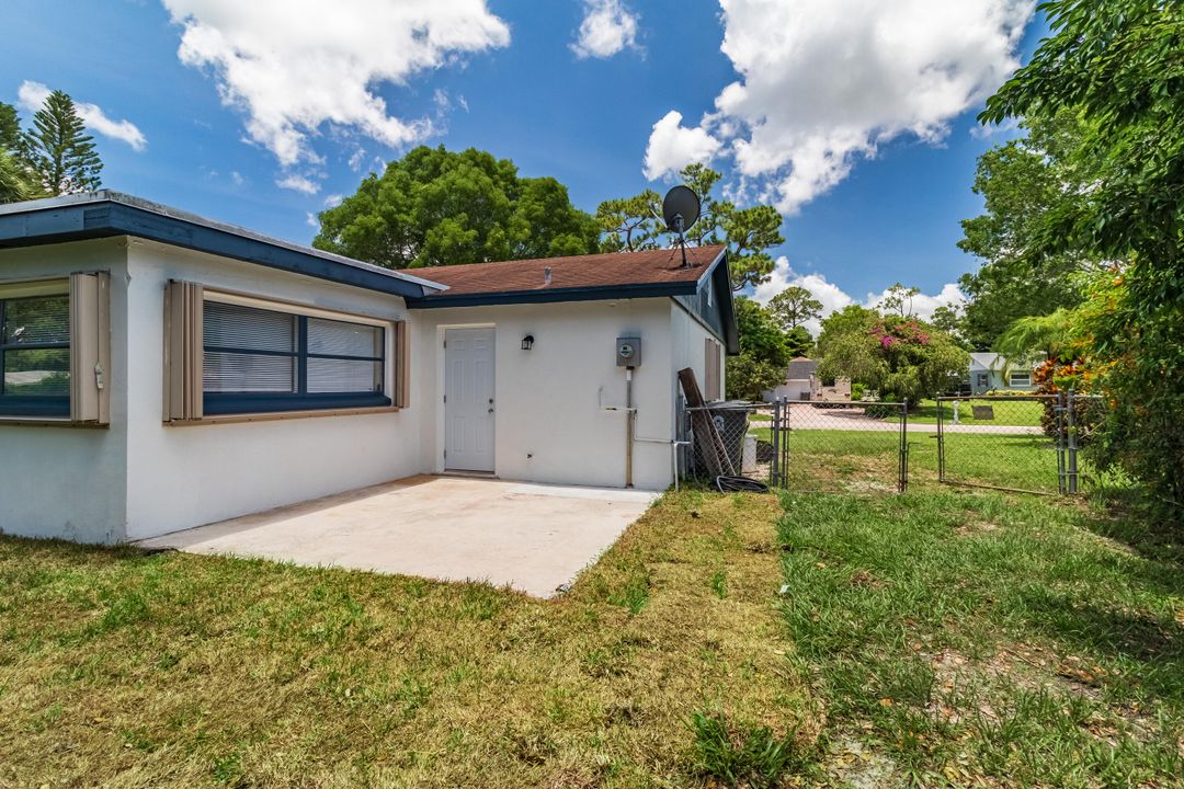 For Sale: $545,000 (4 beds, 2 baths, 1696 Square Feet)