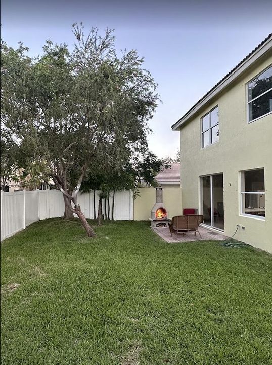 For Sale: $548,800 (3 beds, 2 baths, 1564 Square Feet)