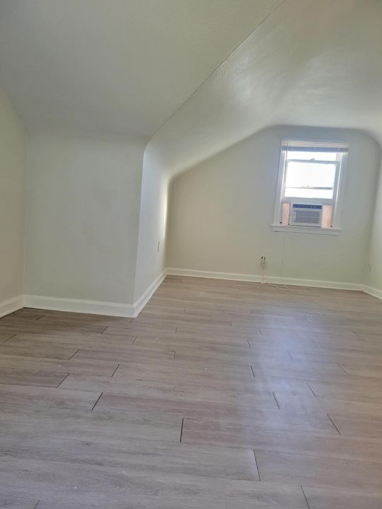 For Rent: $2,500 (2 beds, 2 baths, 890 Square Feet)