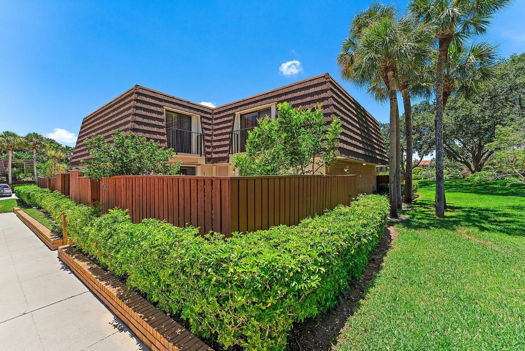 Active With Contract: $6,500 (2 beds, 2 baths, 1188 Square Feet)