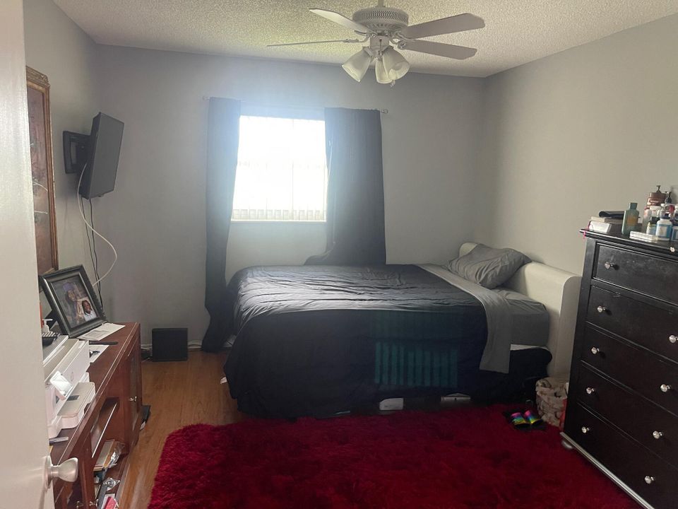 For Sale: $150,000 (2 beds, 2 baths, 1102 Square Feet)