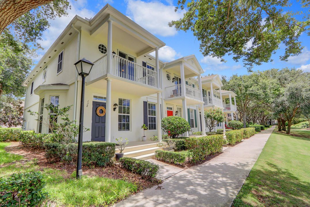 For Sale: $789,000 (3 beds, 2 baths, 1623 Square Feet)