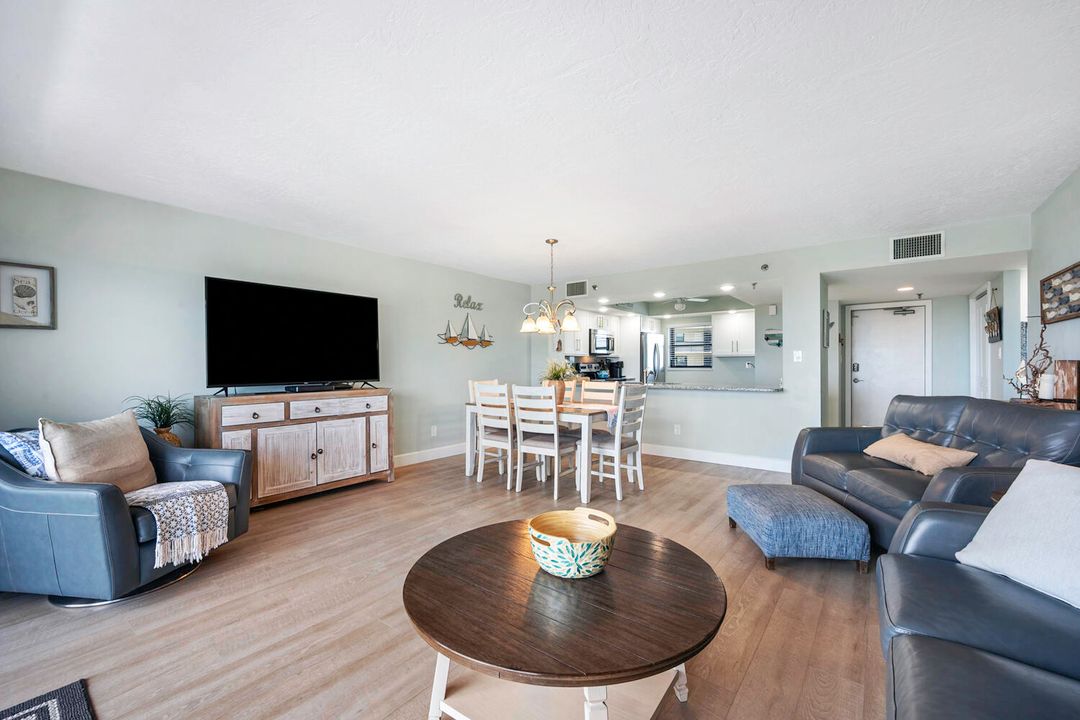 For Sale: $469,000 (3 beds, 2 baths, 1496 Square Feet)