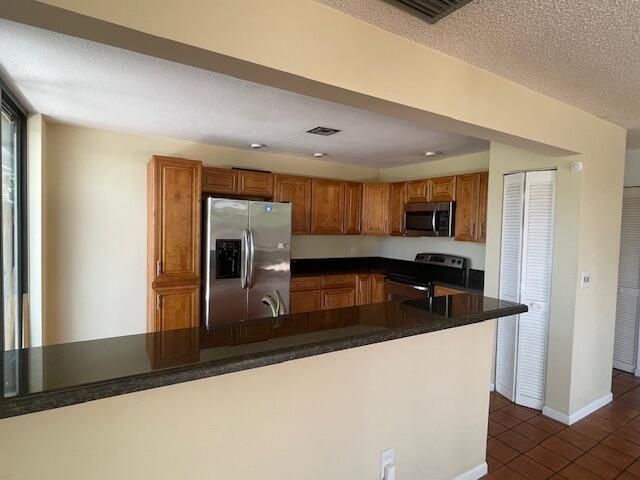 For Rent: $3,400 (2 beds, 2 baths, 1452 Square Feet)