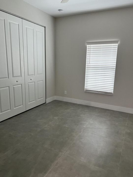 For Rent: $2,500 (2 beds, 2 baths, 1300 Square Feet)