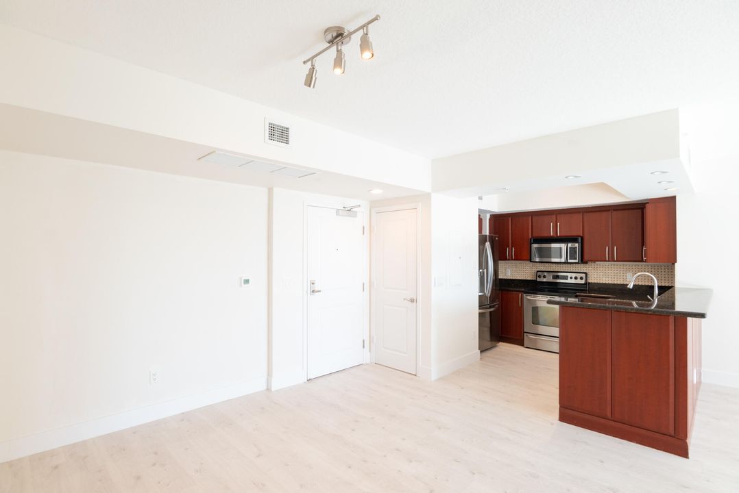 For Rent: $3,800 (2 beds, 2 baths, 1328 Square Feet)