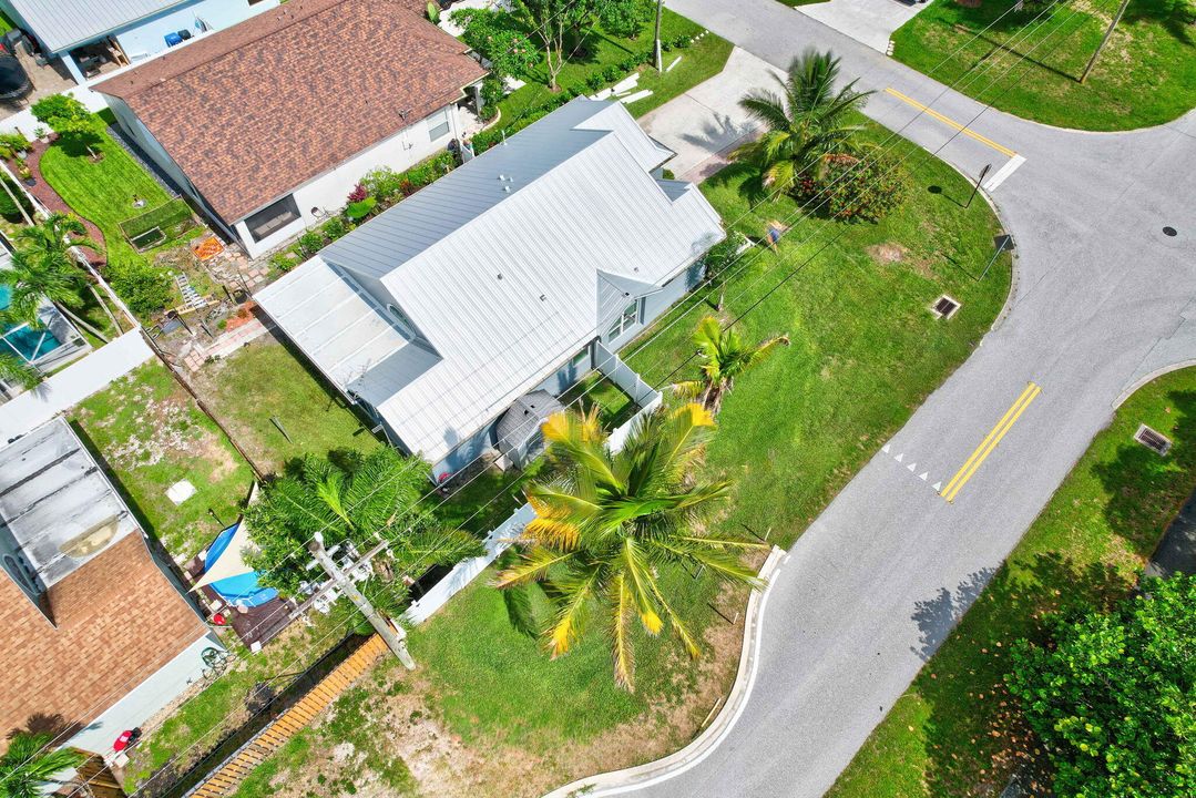 For Sale: $610,000 (3 beds, 2 baths, 1347 Square Feet)