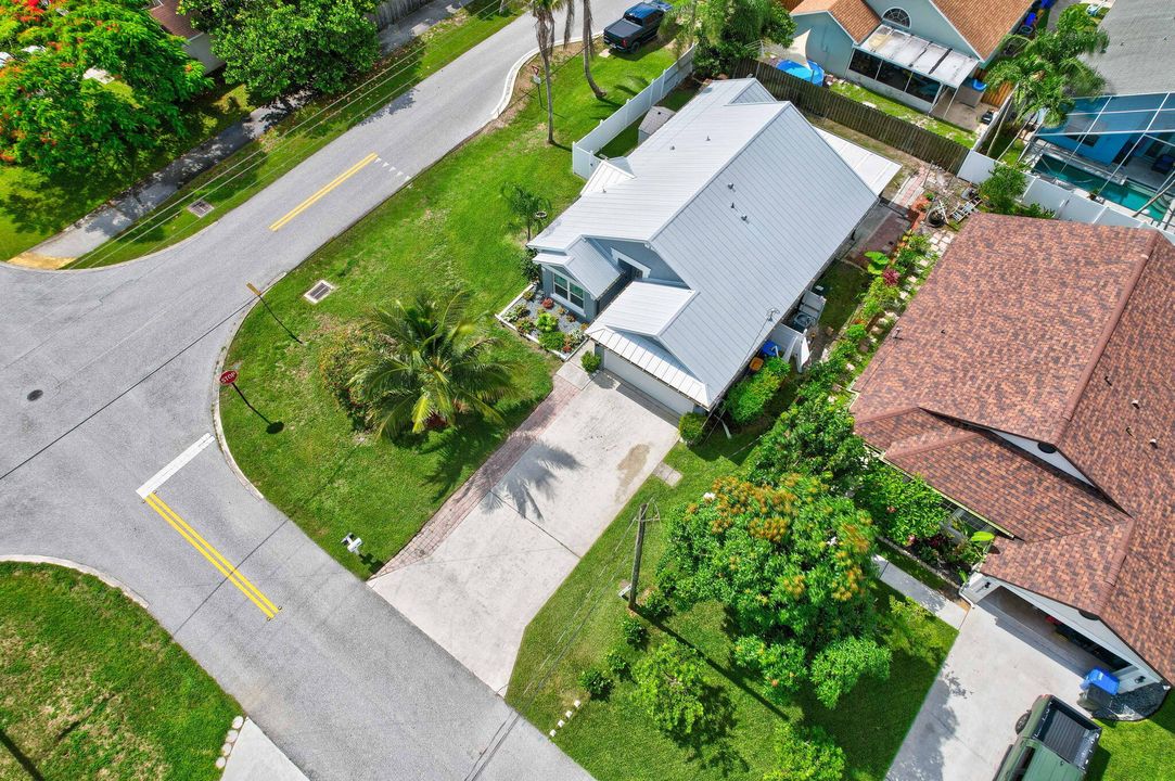 For Sale: $610,000 (3 beds, 2 baths, 1347 Square Feet)