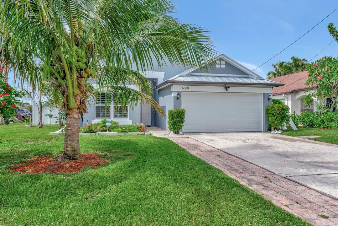 For Sale: $610,000 (3 beds, 2 baths, 1347 Square Feet)