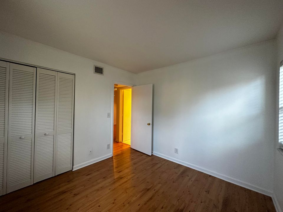 Active With Contract: $2,200 (2 beds, 2 baths, 858 Square Feet)