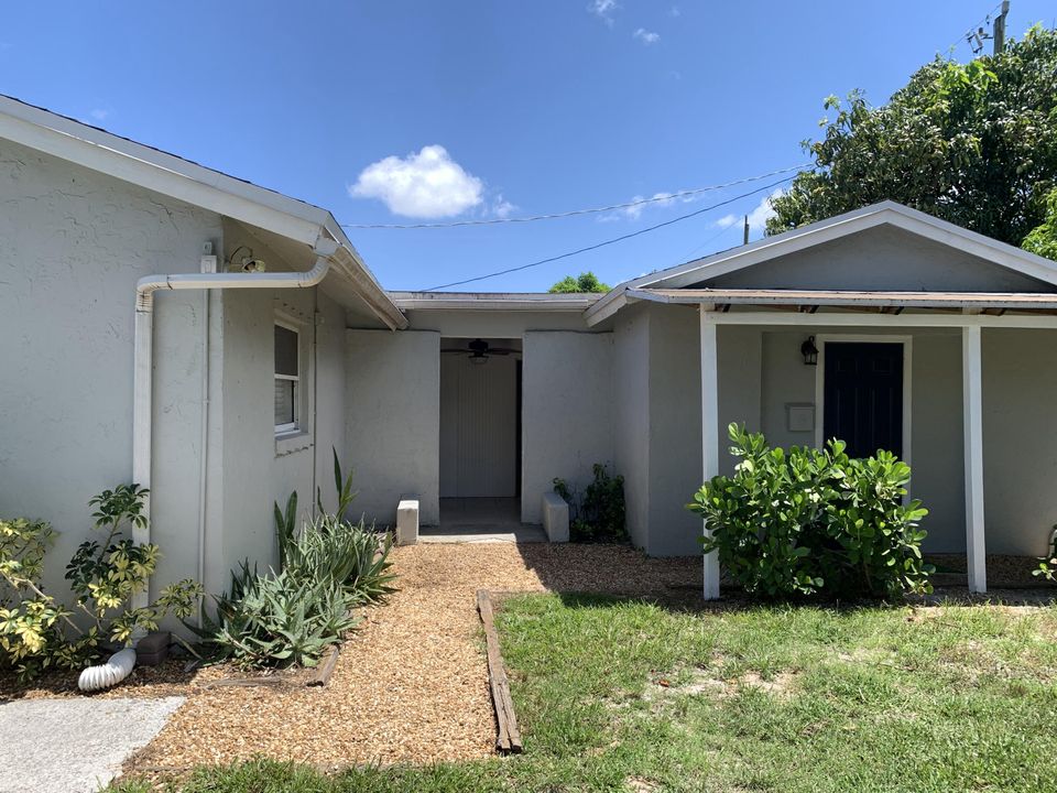 For Sale: $420,000 (3 beds, 2 baths, 1516 Square Feet)