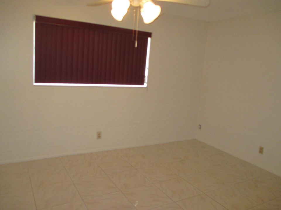 For Rent: $1,900 (2 beds, 2 baths, 1317 Square Feet)