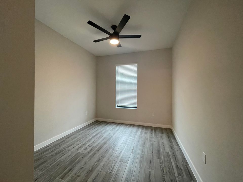 For Rent: $3,900 (3 beds, 2 baths, 2076 Square Feet)